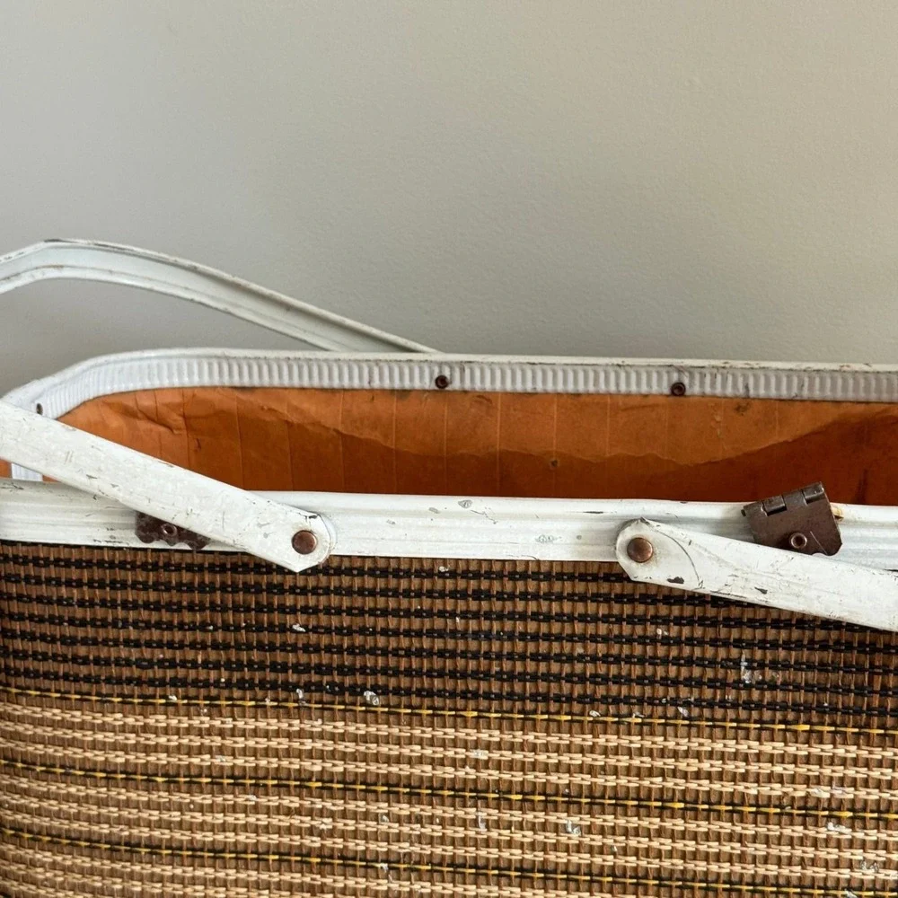Vintage Redmon Peru Indiana‎ Woven Picnic Basket Brown White MCM Retro Americana